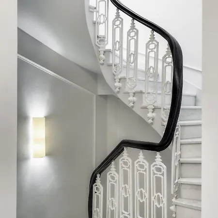 Praxitelous Luxury Hotel