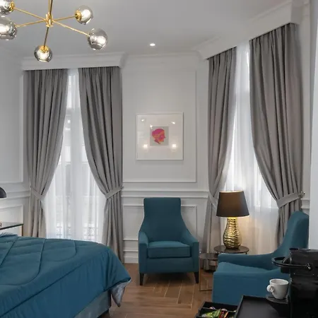 Praxitelous Luxury Hotel
