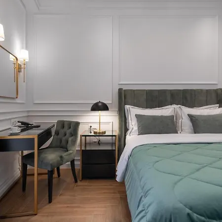 Praxitelous Luxury Hotel 4*